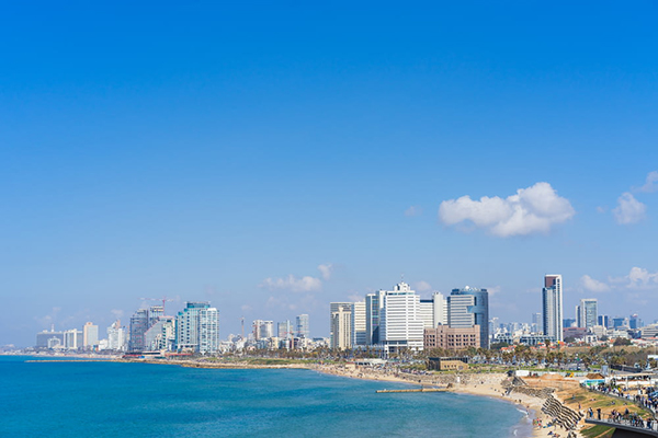 關(guān)于樓宇自控系統(tǒng)的若干問題!(圖1) city skyline across blue sea under blue sky.jpg